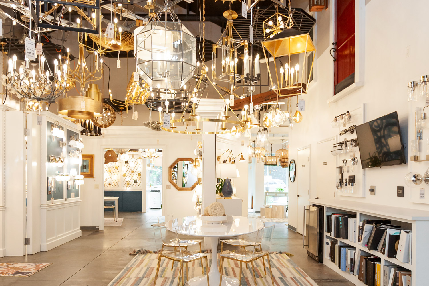 Carolina Lanterns and Lighting - The premier lighting store in Charleston and Mt Pleasant